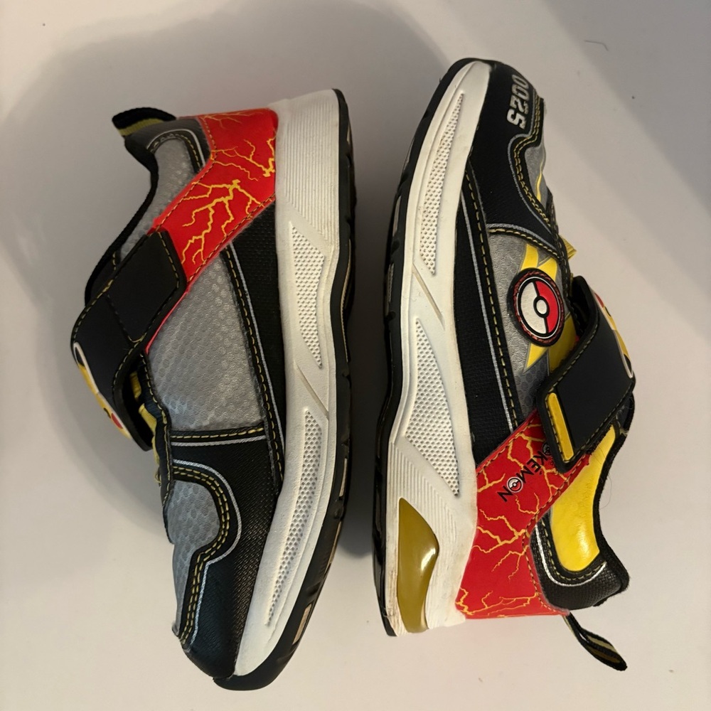 RESERVED Pokemon Pikachu Kids Light Up Sneakers Boys Size 12 - Picture 3 of 11
